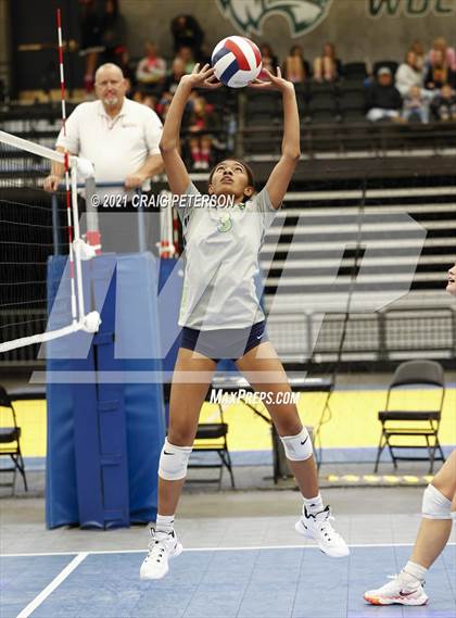 Thumbnail 2 in Ridgeline vs. Mountain Crest (UHSAA 4A Quarterfinal Playoff) photogallery.