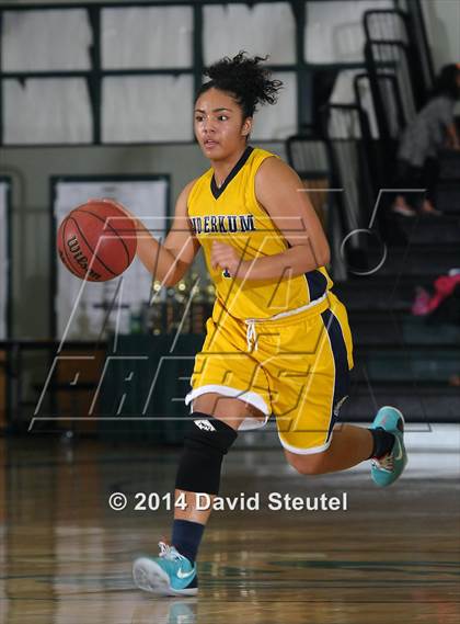 Thumbnail 2 in Inderkum vs. Dixon (Ram Jam Winter Classic) photogallery.