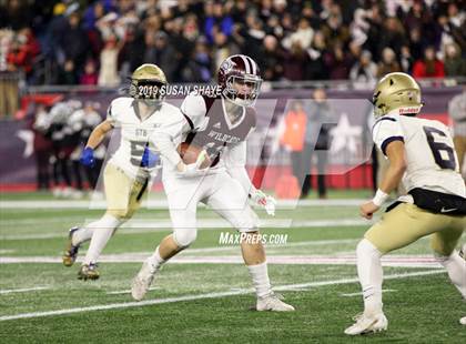 Thumbnail 3 in West Bridgewater vs. St. Bernard's Central Catholic (MIAA D8 Final) photogallery.