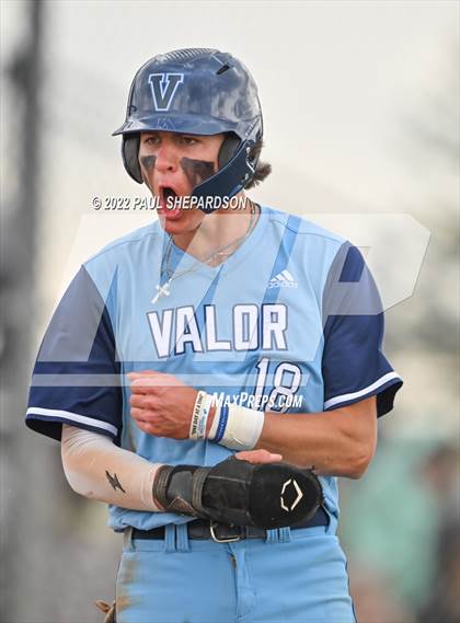 Thumbnail 1 in Legend vs. Valor Christian - CHSAA 5A Region 3 Game photogallery.