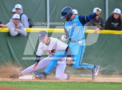 Thumbnail 2 in Legend vs. Valor Christian - CHSAA 5A Region 3 Game photogallery.
