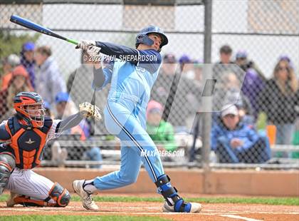 Thumbnail 2 in Legend vs. Valor Christian - CHSAA 5A Region 3 Game photogallery.