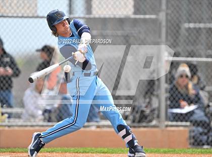 Thumbnail 3 in Legend vs. Valor Christian - CHSAA 5A Region 3 Game photogallery.