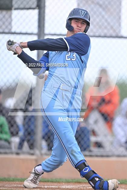 Thumbnail 2 in Legend vs. Valor Christian - CHSAA 5A Region 3 Game photogallery.