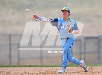 Thumbnail 1 in Legend vs. Valor Christian - CHSAA 5A Region 3 Game photogallery.