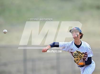 Thumbnail 1 in Legend vs. Valor Christian - CHSAA 5A Region 3 Game photogallery.