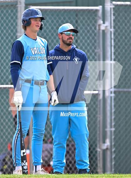 Thumbnail 2 in Legend vs. Valor Christian - CHSAA 5A Region 3 Game photogallery.