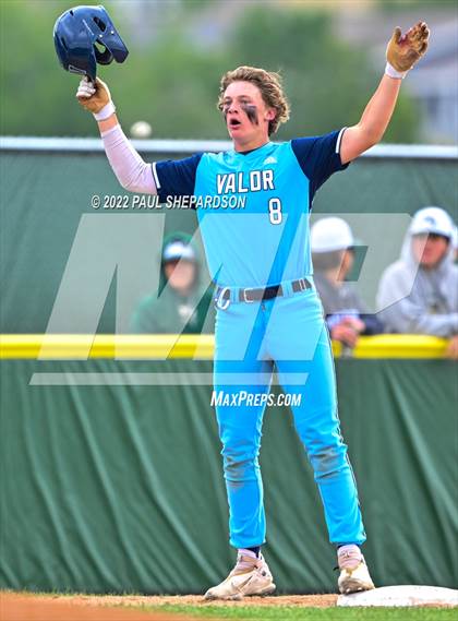 Thumbnail 2 in Legend vs. Valor Christian - CHSAA 5A Region 3 Game photogallery.