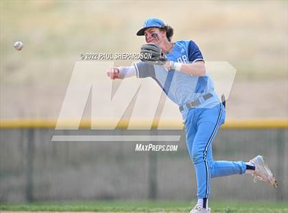Thumbnail 3 in Legend vs. Valor Christian - CHSAA 5A Region 3 Game photogallery.