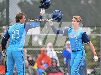 Thumbnail 2 in Legend vs. Valor Christian - CHSAA 5A Region 3 Game photogallery.