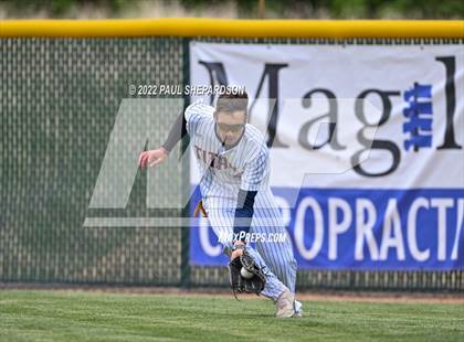 Thumbnail 1 in Legend vs. Valor Christian - CHSAA 5A Region 3 Game photogallery.