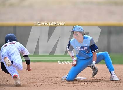 Thumbnail 1 in Legend vs. Valor Christian - CHSAA 5A Region 3 Game photogallery.