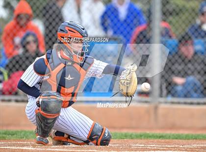 Thumbnail 1 in Legend vs. Valor Christian - CHSAA 5A Region 3 Game photogallery.