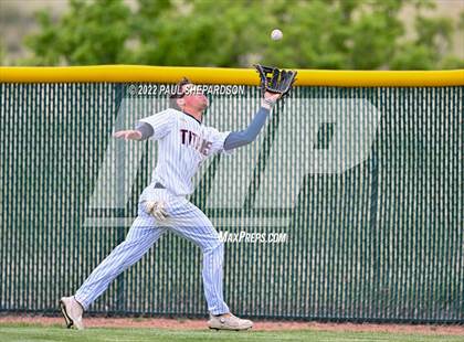 Thumbnail 1 in Legend vs. Valor Christian - CHSAA 5A Region 3 Game photogallery.