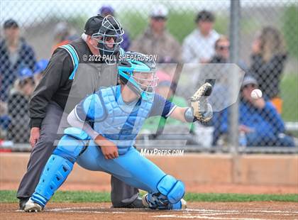 Thumbnail 2 in Legend vs. Valor Christian - CHSAA 5A Region 3 Game photogallery.