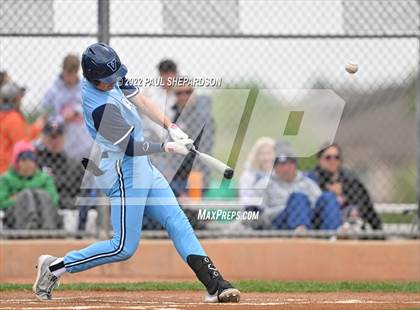 Thumbnail 1 in Legend vs. Valor Christian - CHSAA 5A Region 3 Game photogallery.