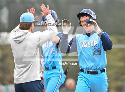 Thumbnail 2 in Legend vs. Valor Christian - CHSAA 5A Region 3 Game photogallery.