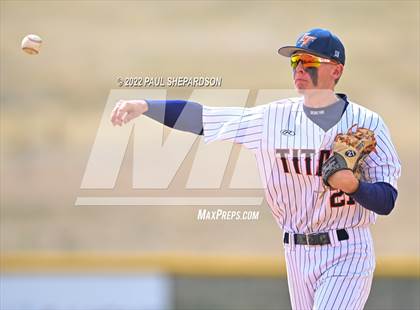 Thumbnail 1 in Legend vs. Valor Christian - CHSAA 5A Region 3 Game photogallery.