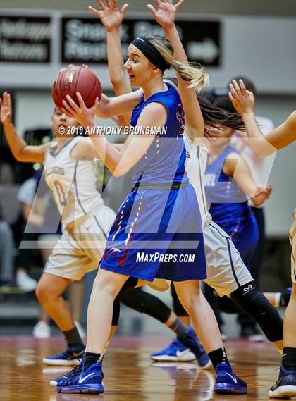 Thumbnail 1 in Golden Valley vs. Immanuel (CIF CS D3 Final) photogallery.