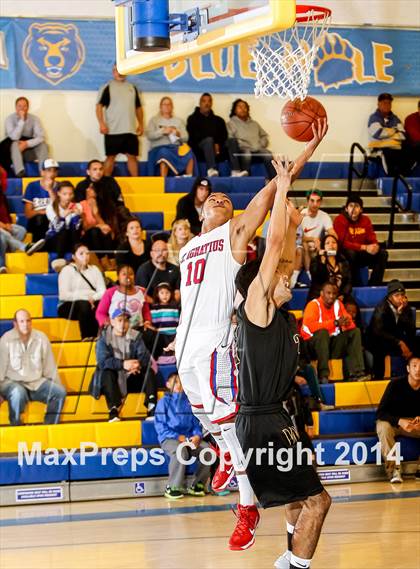 Thumbnail 2 in St. Ignatius vs. Wilcox (CIF CCS D2 Semifinal) photogallery.