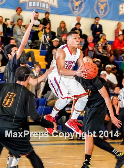 Thumbnail 2 in St. Ignatius vs. Wilcox (CIF CCS D2 Semifinal) photogallery.