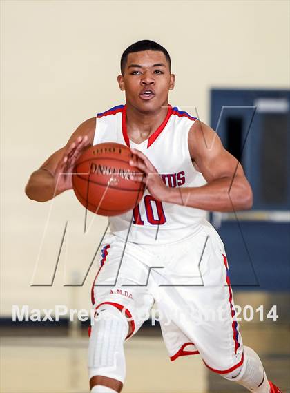Thumbnail 1 in St. Ignatius vs. Wilcox (CIF CCS D2 Semifinal) photogallery.