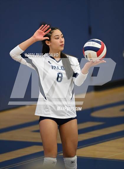 Thumbnail 1 in Legend @ Valor Christian photogallery.