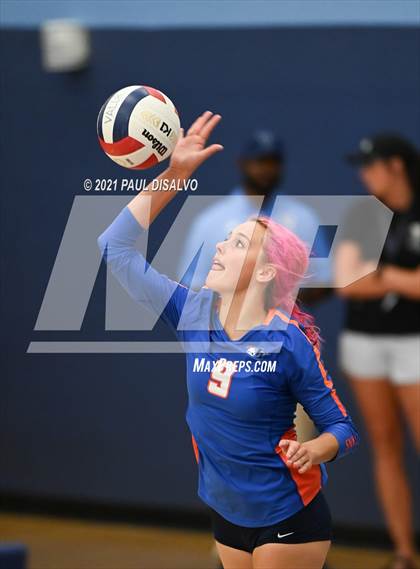 Thumbnail 2 in Legend @ Valor Christian photogallery.