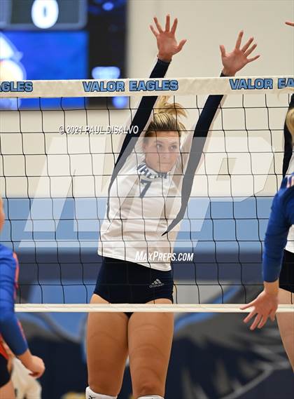 Thumbnail 1 in Legend @ Valor Christian photogallery.