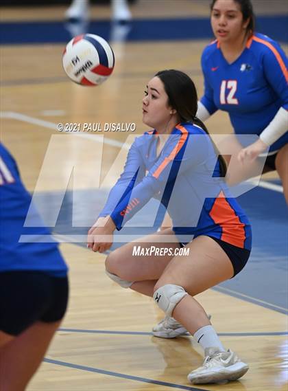 Thumbnail 1 in Legend @ Valor Christian photogallery.