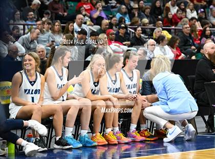 Thumbnail 2 in Valor Christian vs. Regis Jesuit (CHSAA 6A State Final) photogallery.