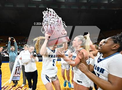 Thumbnail 3 in Valor Christian vs. Regis Jesuit (CHSAA 6A State Final) photogallery.