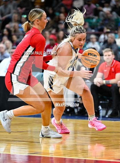 Thumbnail 3 in Valor Christian vs. Regis Jesuit (CHSAA 6A State Final) photogallery.