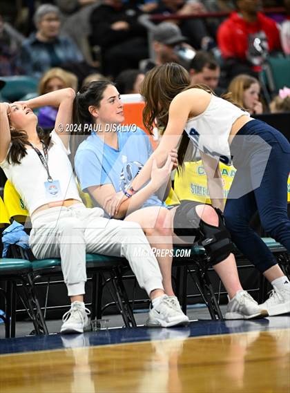 Thumbnail 2 in Valor Christian vs. Regis Jesuit (CHSAA 6A State Final) photogallery.