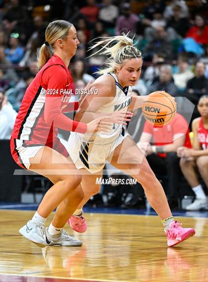 Thumbnail 1 in Valor Christian vs. Regis Jesuit (CHSAA 6A State Final) photogallery.