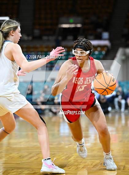 Thumbnail 2 in Valor Christian vs. Regis Jesuit (CHSAA 6A State Final) photogallery.