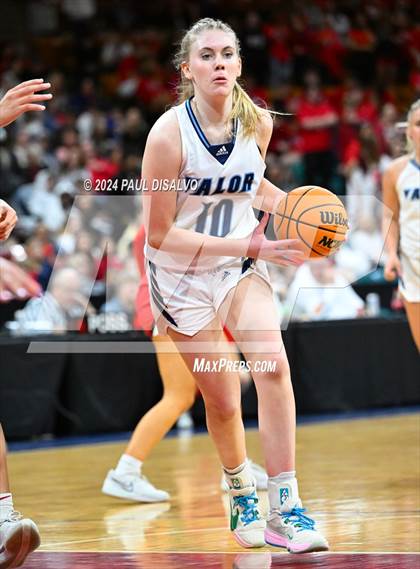 Thumbnail 2 in Valor Christian vs. Regis Jesuit (CHSAA 6A State Final) photogallery.