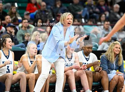 Thumbnail 2 in Valor Christian vs. Regis Jesuit (CHSAA 6A State Final) photogallery.