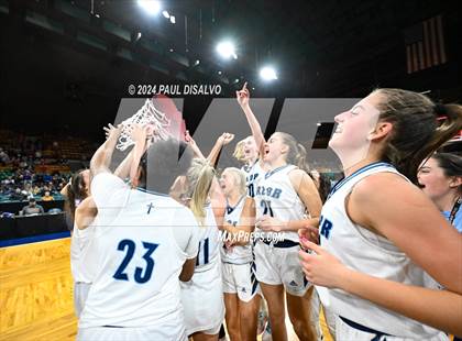 Thumbnail 2 in Valor Christian vs. Regis Jesuit (CHSAA 6A State Final) photogallery.