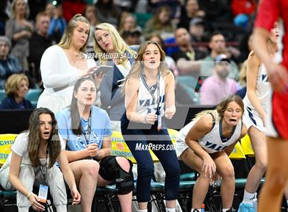 Thumbnail 3 in Valor Christian vs. Regis Jesuit (CHSAA 6A State Final) photogallery.