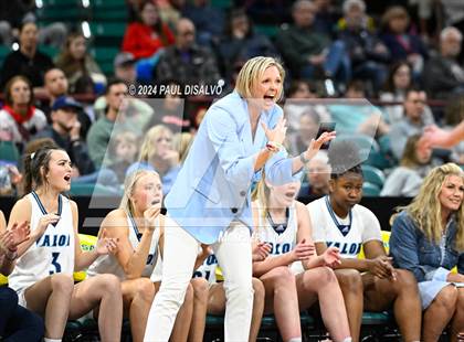 Thumbnail 1 in Valor Christian vs. Regis Jesuit (CHSAA 6A State Final) photogallery.