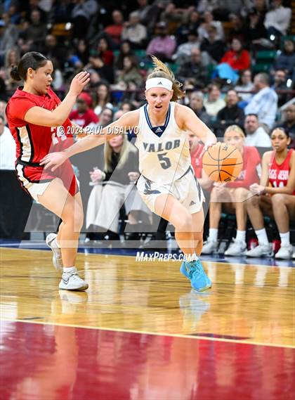 Thumbnail 1 in Valor Christian vs. Regis Jesuit (CHSAA 6A State Final) photogallery.