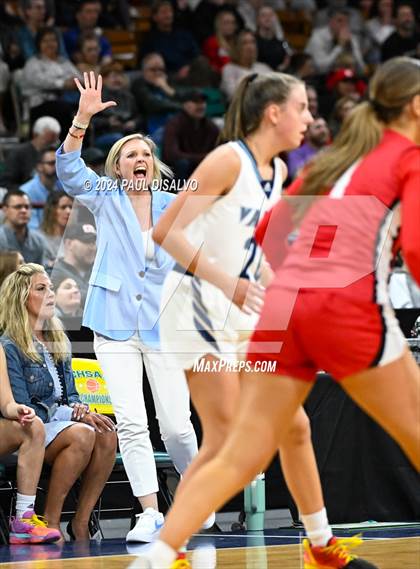Thumbnail 1 in Valor Christian vs. Regis Jesuit (CHSAA 6A State Final) photogallery.