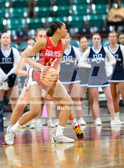Thumbnail 2 in Valor Christian vs. Regis Jesuit (CHSAA 6A State Final) photogallery.