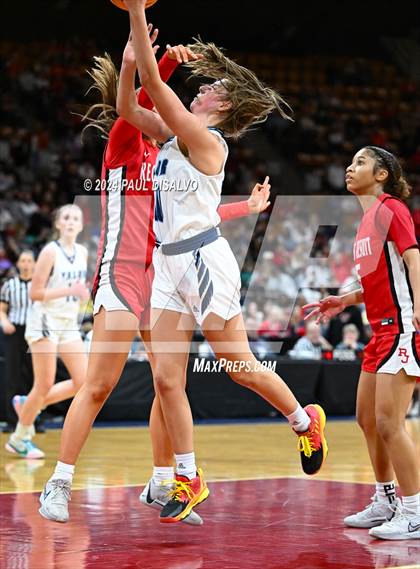 Thumbnail 2 in Valor Christian vs. Regis Jesuit (CHSAA 6A State Final) photogallery.