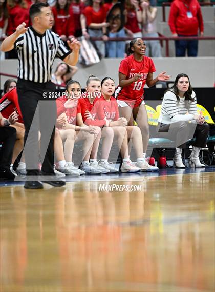 Thumbnail 2 in Valor Christian vs. Regis Jesuit (CHSAA 6A State Final) photogallery.