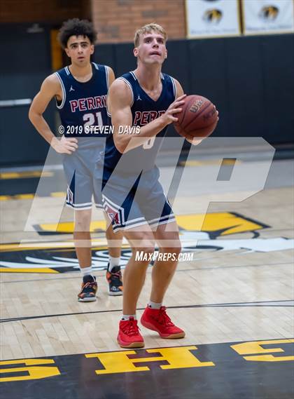 Thumbnail 3 in Perry vs. Desert Ridge (Welcome To The Jungle Holiday Tournament) photogallery.