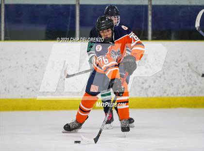 Thumbnail 3 in New Trier Blue vs Naperville North  photogallery.