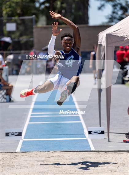 Thumbnail 2 in CIF Southern Section Division 1 Prelims photogallery.