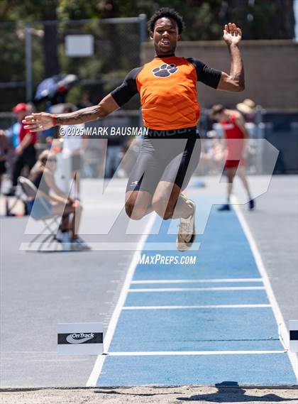Thumbnail 2 in CIF Southern Section Division 1 Prelims photogallery.